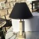 Lampe à poser pied en métal laqué 70
