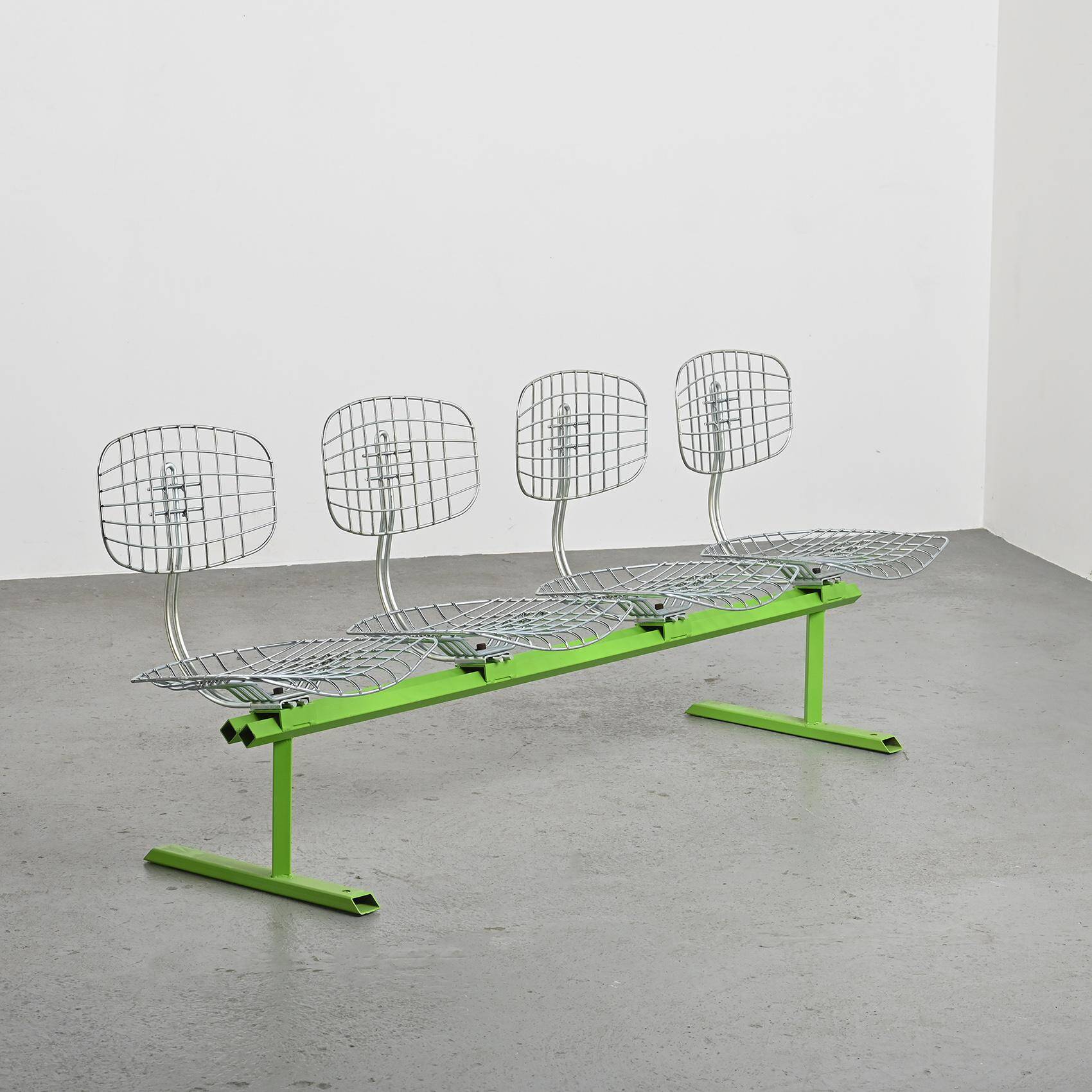 Michel Cadestin : Banc Beaubourg à 4 assises 1974
