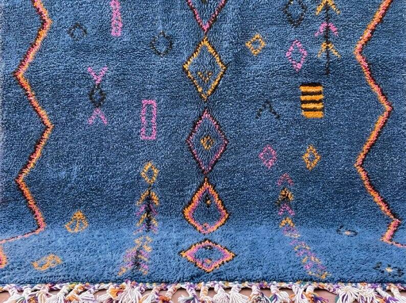 Tapis Handmade Marocain bleu décoré 200cmx300cm