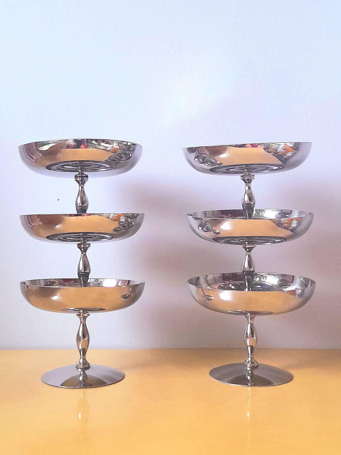 Stainless steel ice cream/dessert cups