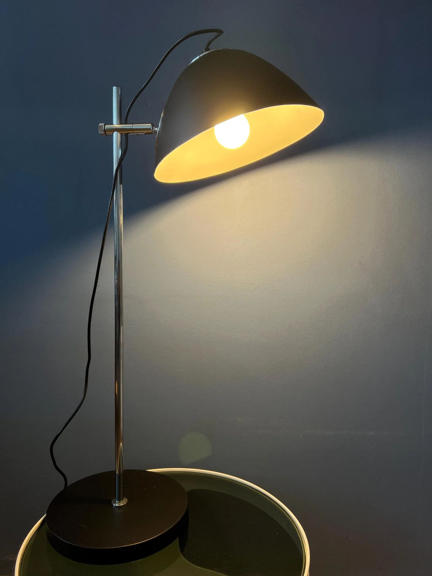 Black mid-century Dijkstra flexible desk lamp