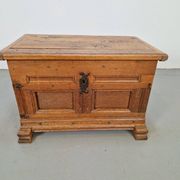 Antique Brutalist Chest in Oak, 1800