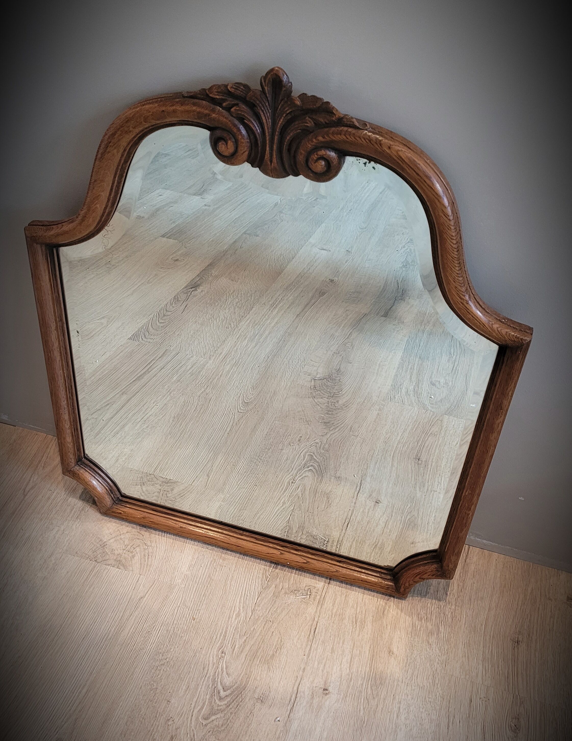 Beveled lily mirror 60x72