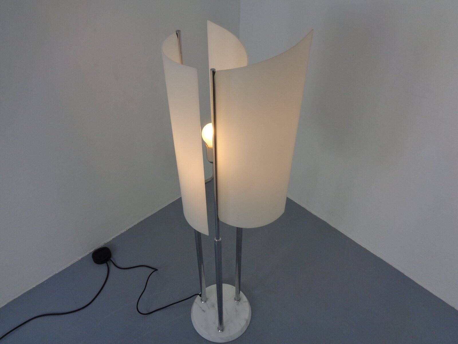 Arianna Floor Lamp in Marble and Handblown Glass by Bruno Gecchelin for Oluce, Italy, 1970s