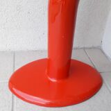 Red sculpture Döman