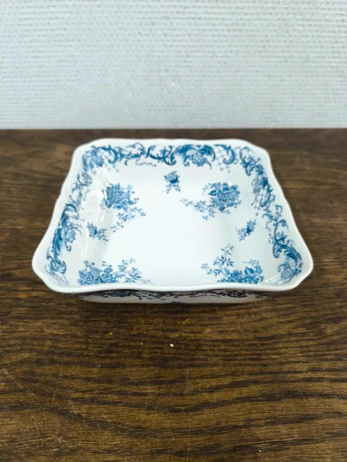 Villeroy & Boch Valeria blue salad bowl