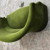 Toad sofa in green velvet