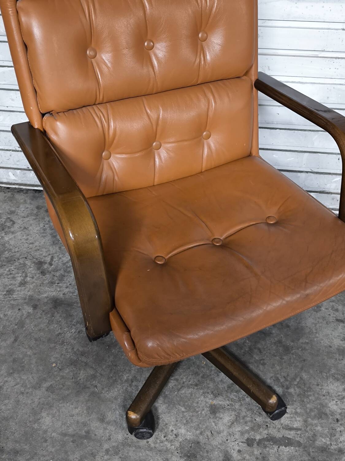 Vintage Knoll armchair