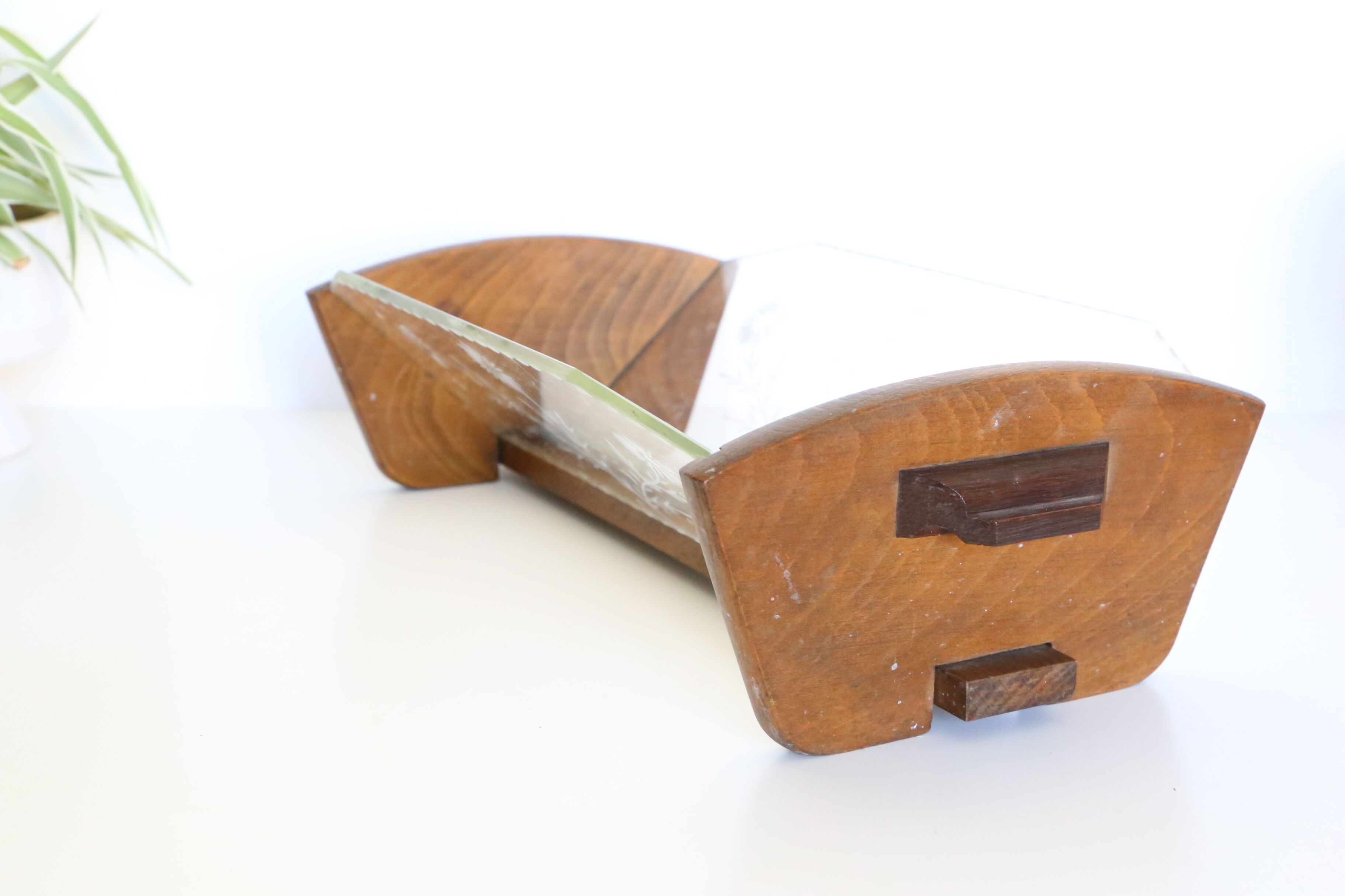 Trinket bowl wooden and glass with chiseled ornaments