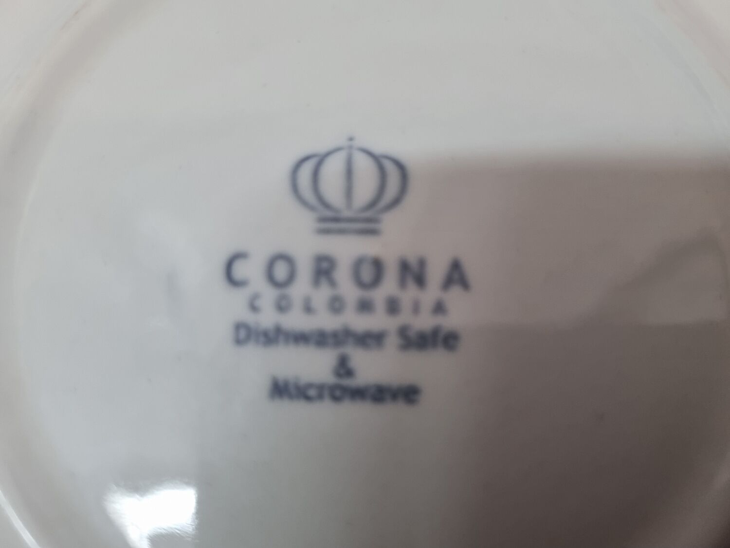 Porcelain plate Corona Colombia