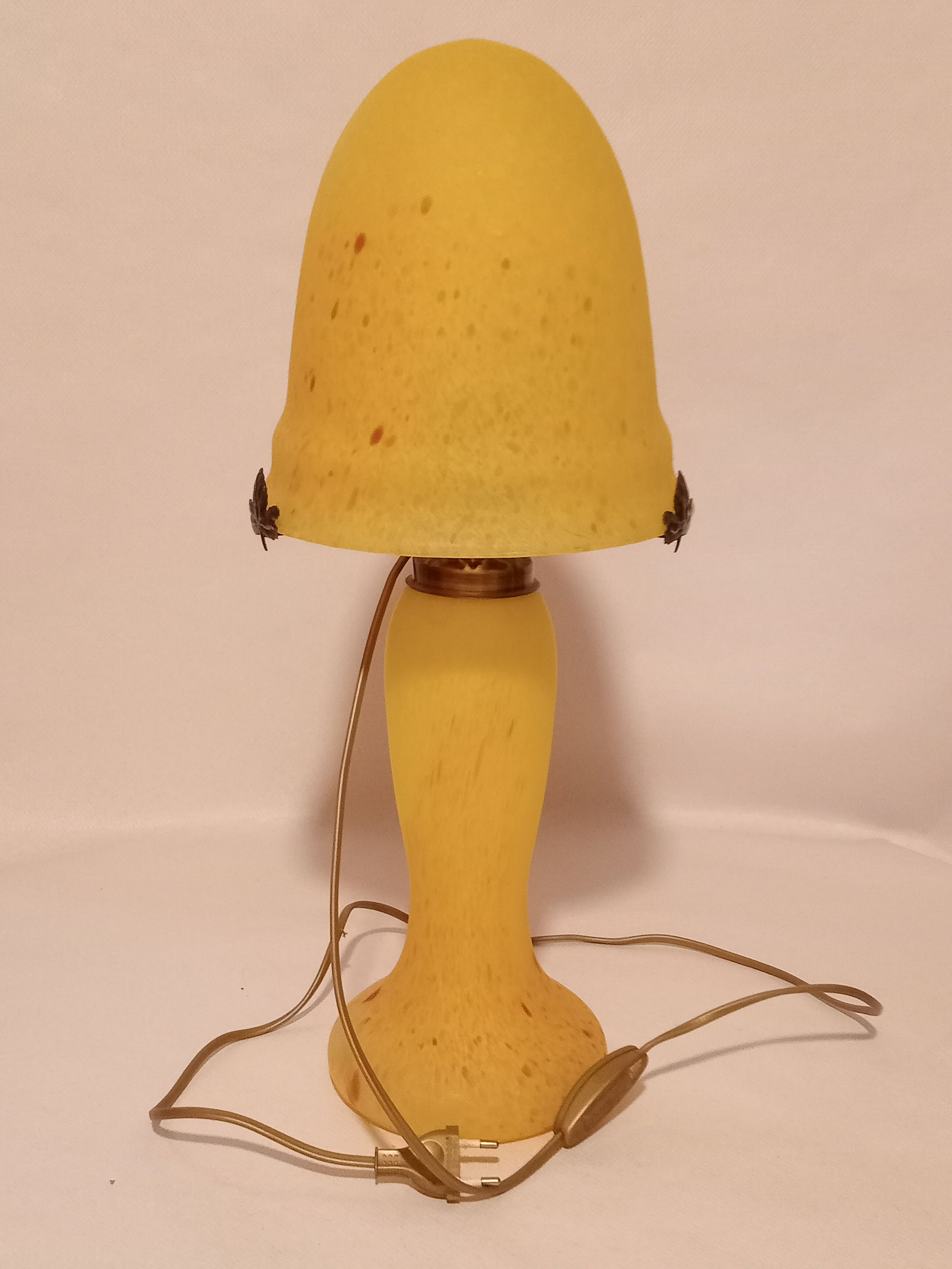 Mushroom lamp yellow glass paste spotted red