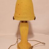 Lampe champignon pâte de verre jaune tacheté rouge