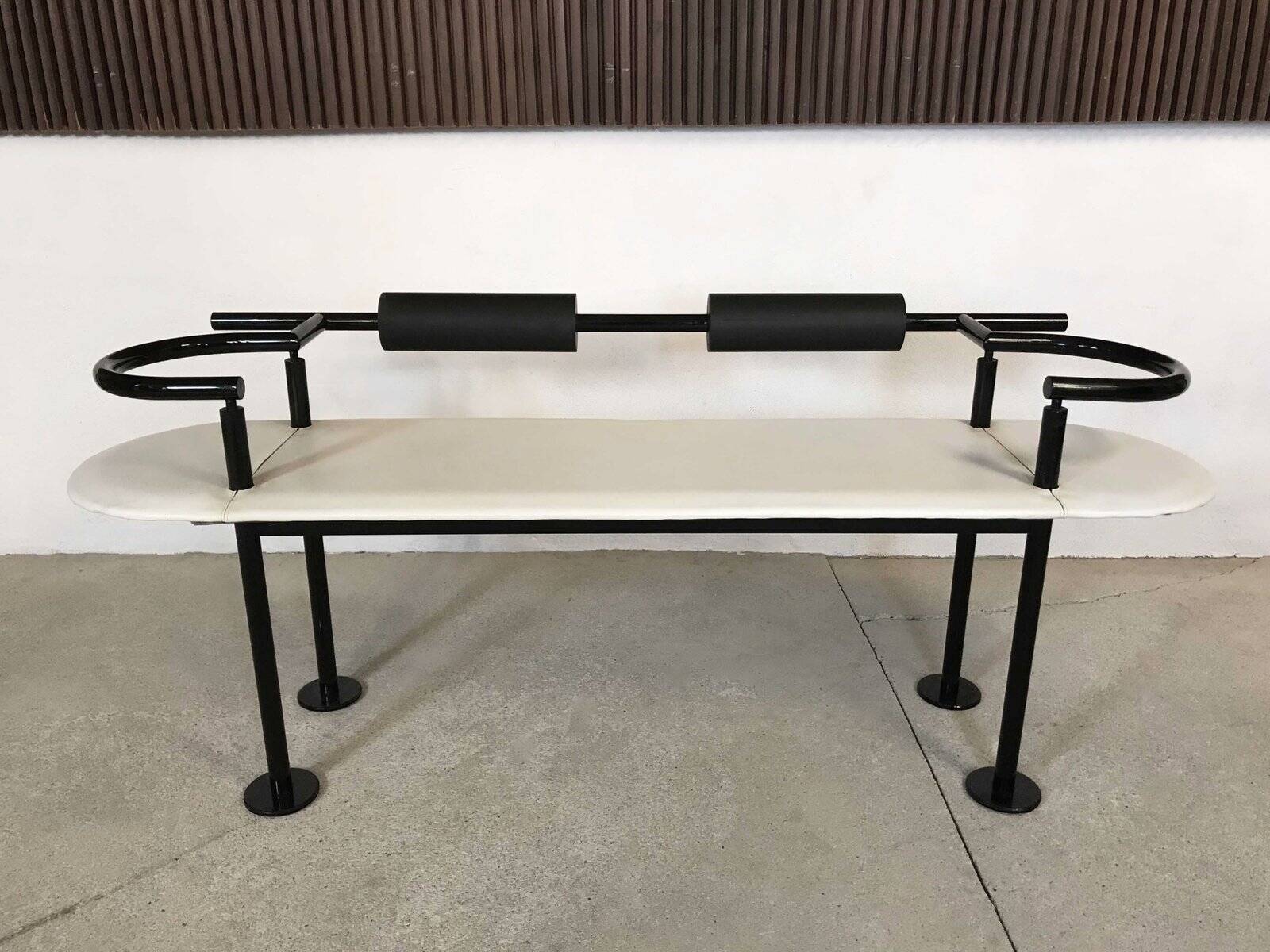 Postmodern Italian leather bench by Cy Mann for Polflex, 1980s