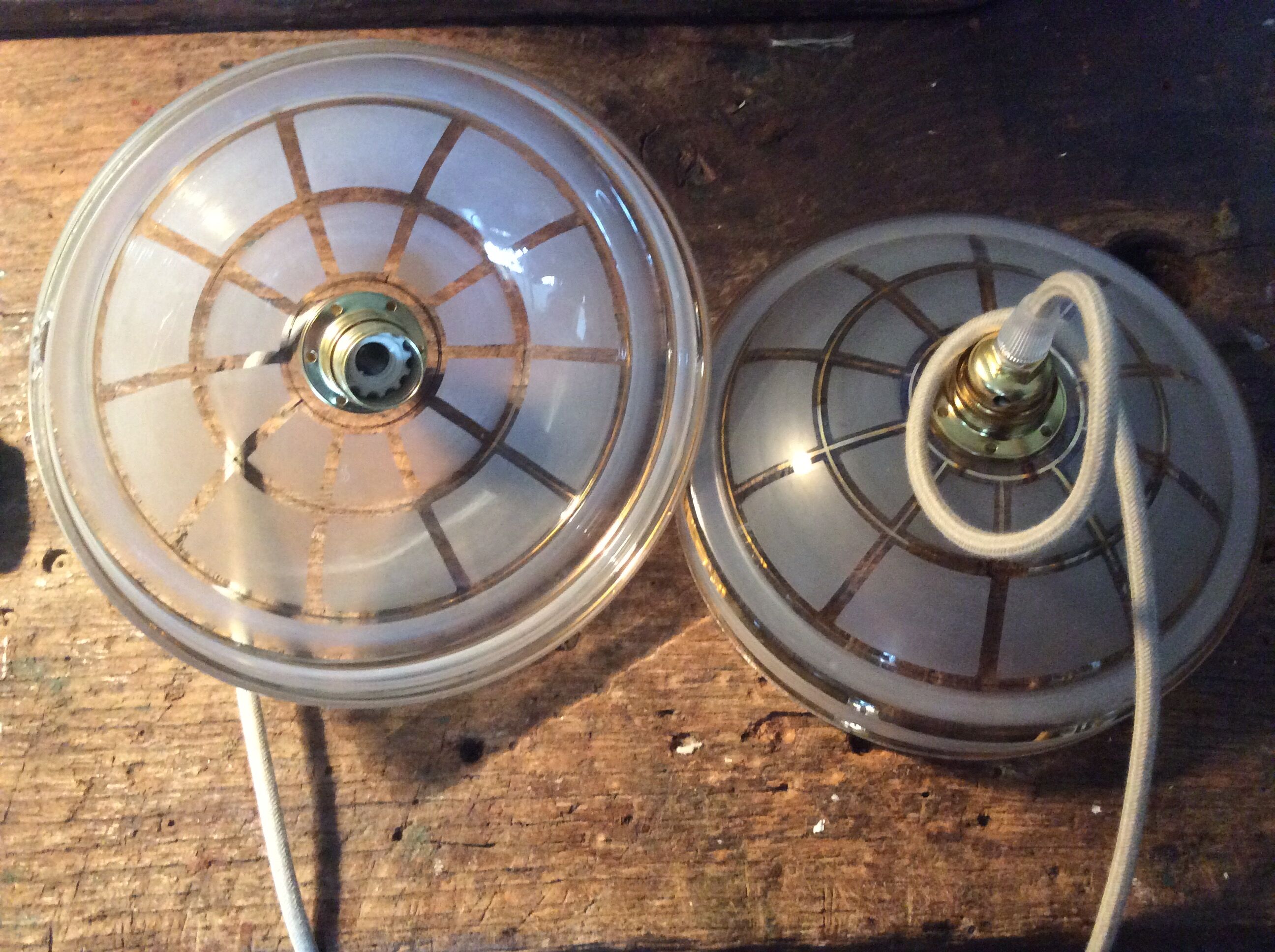 Vintage opaline suspension duo