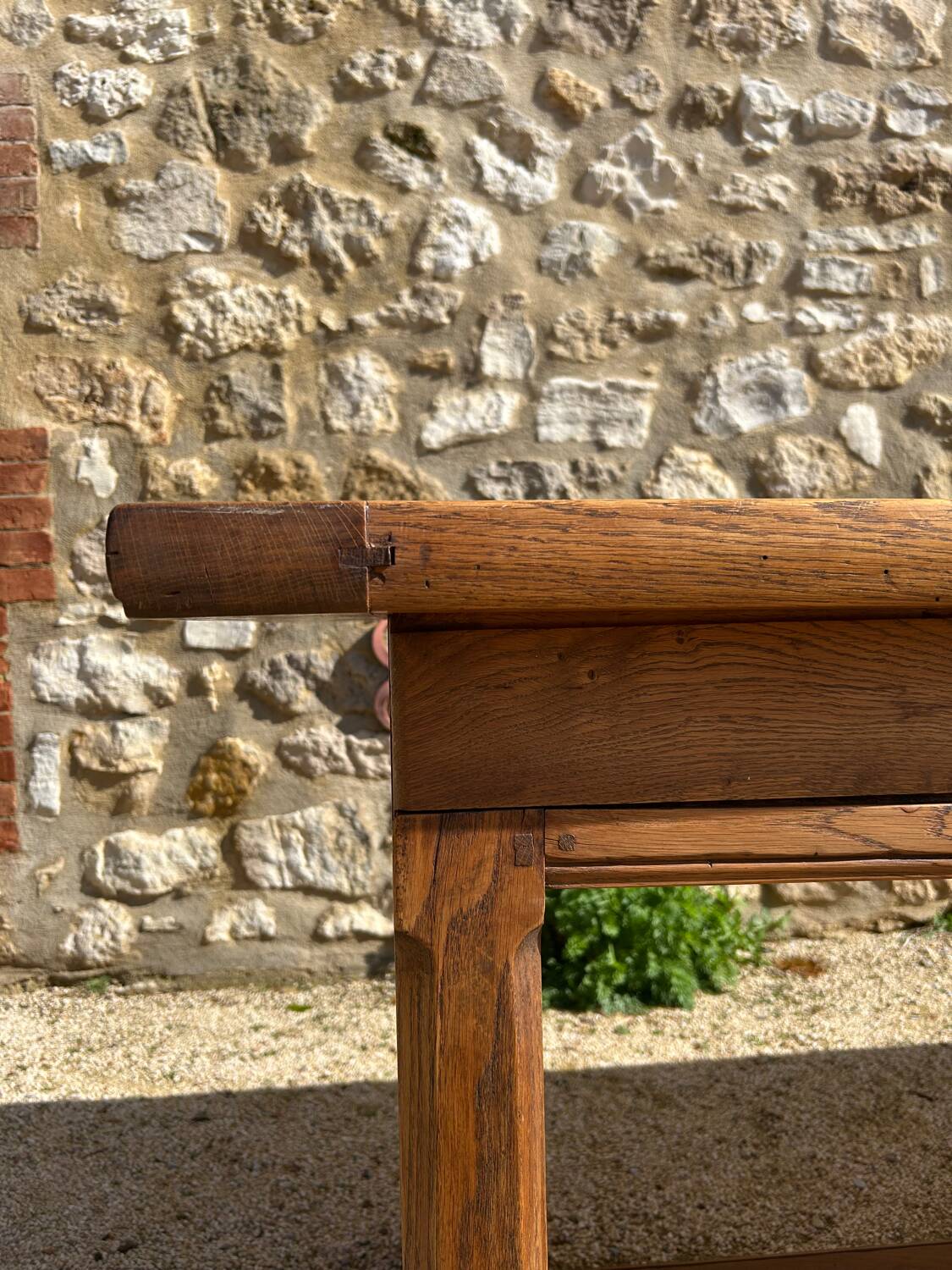 Farm table