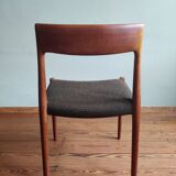 Niels Otto Møller No. 77, 6 chaises, teck et textile