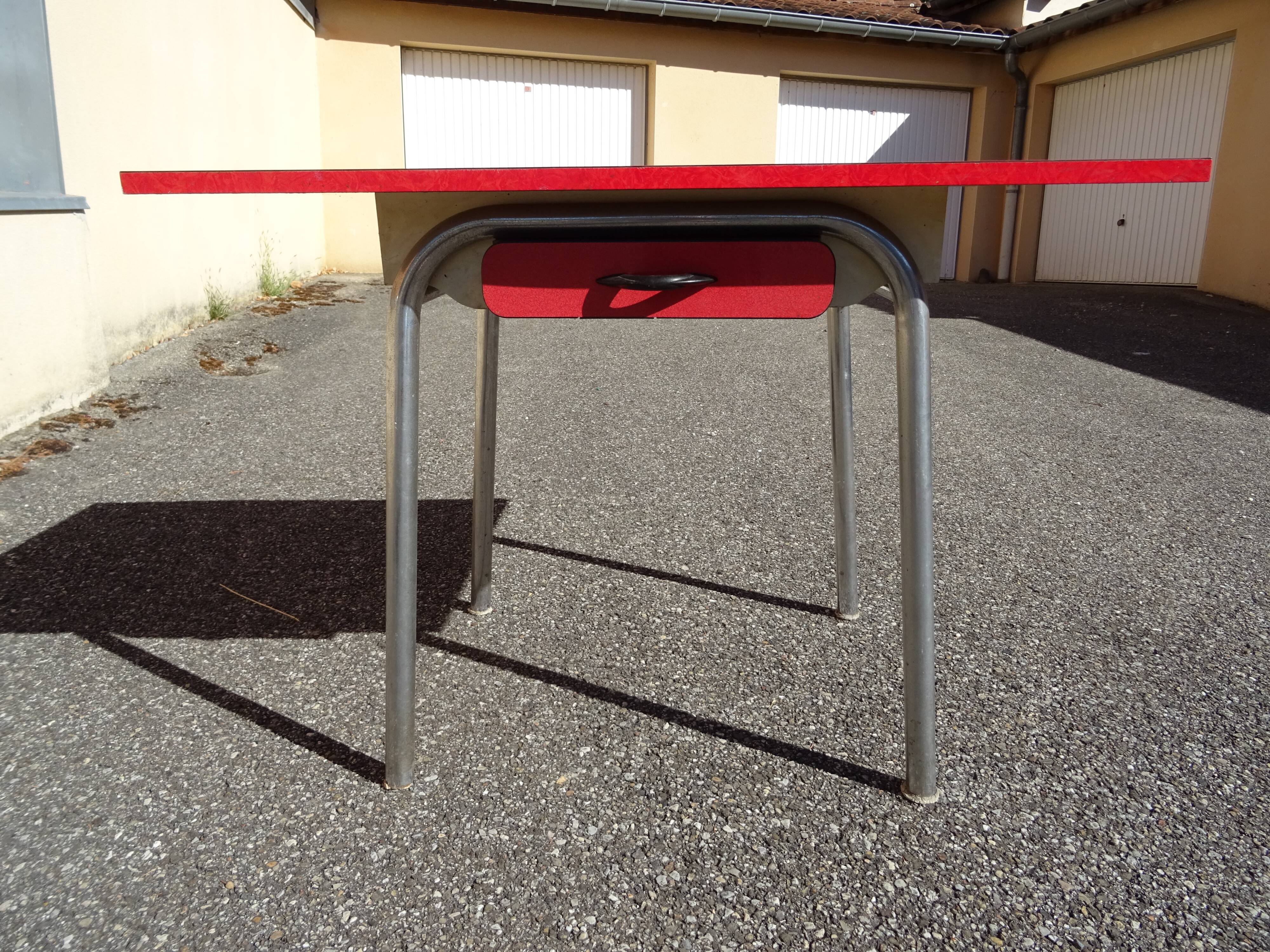 Table en formica an 60