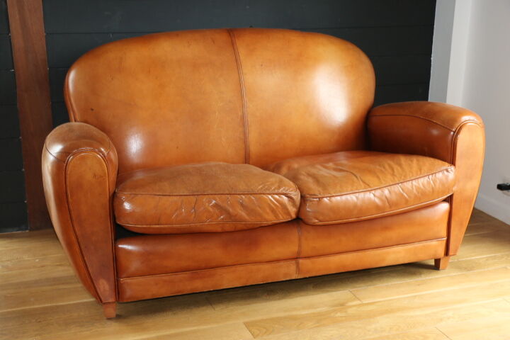 Classic club sofa leather swarthy