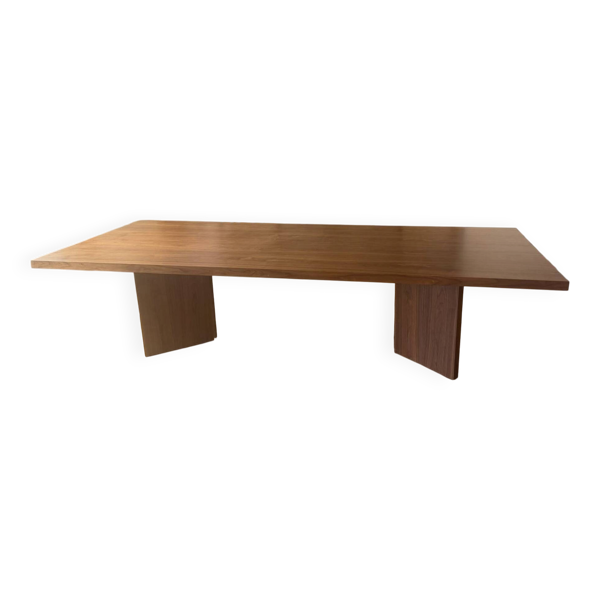 Table en bois noyer d’amérique
