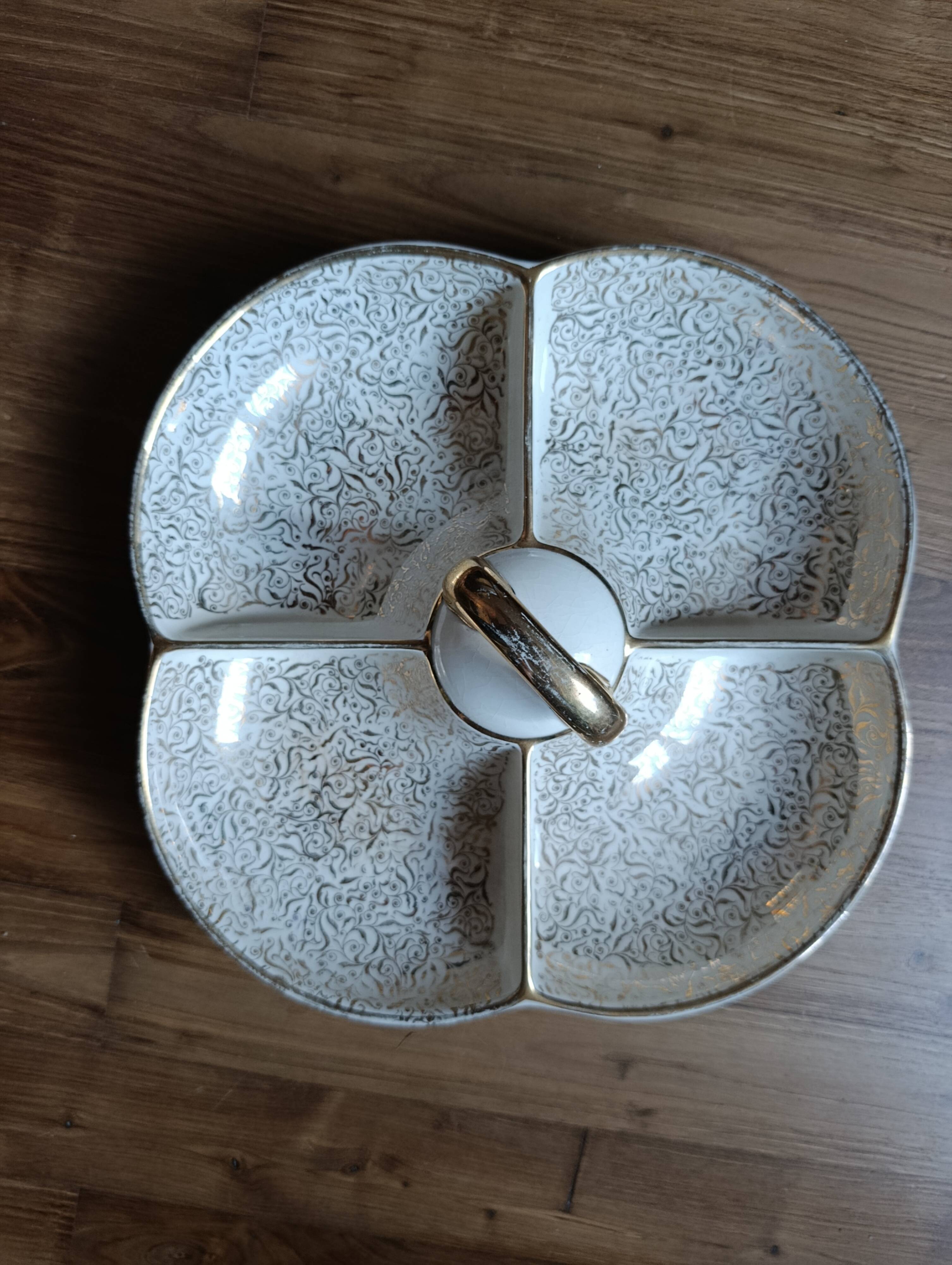 Vintage segmented aperitif plate | Villeroy & Boch (1950s)