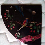 Corner shelf in Chinese lacquer