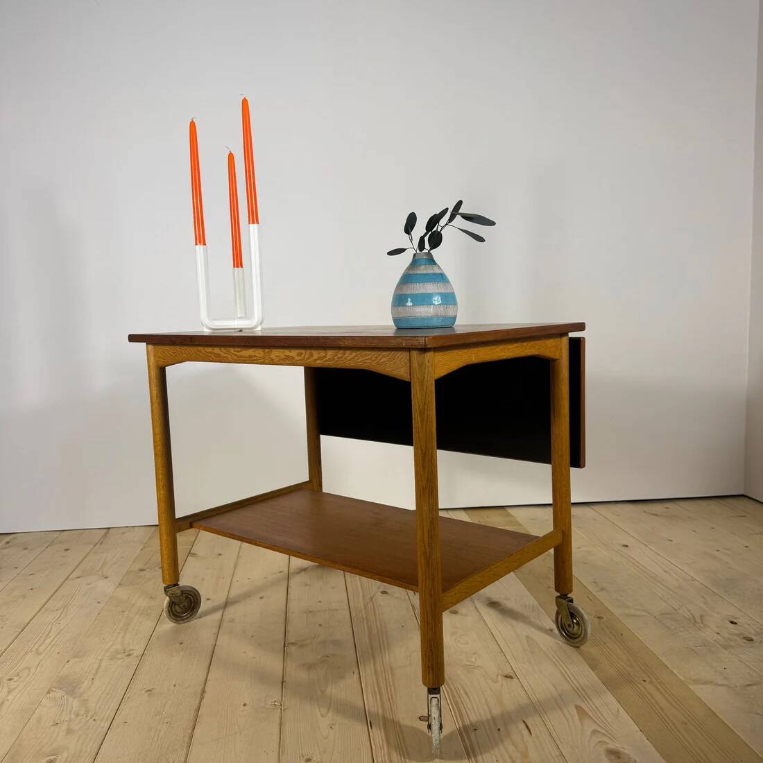 1960s convertible trolley – Vintage coffee table