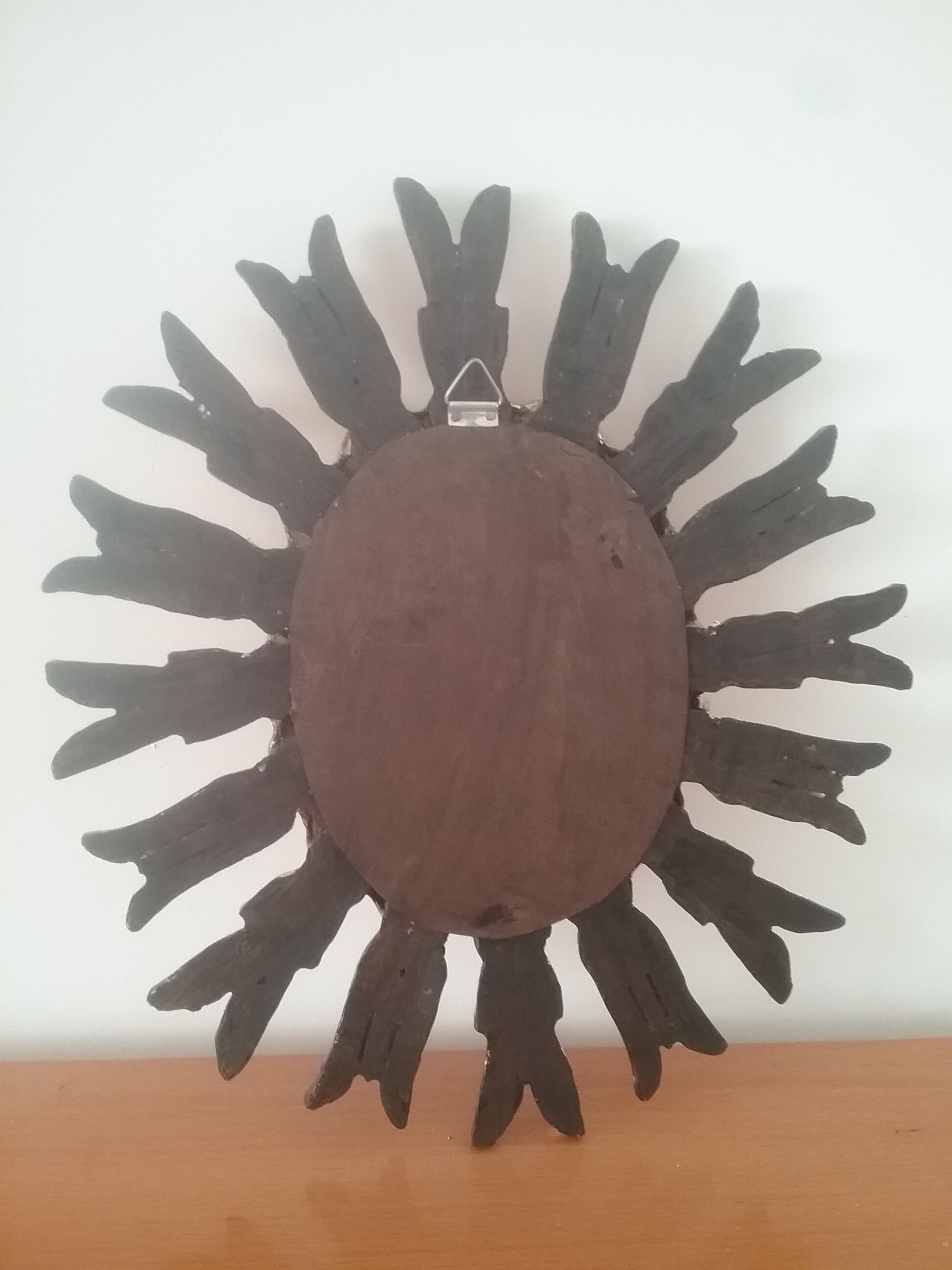 Closed-wall edify sun mirror 36x33cm