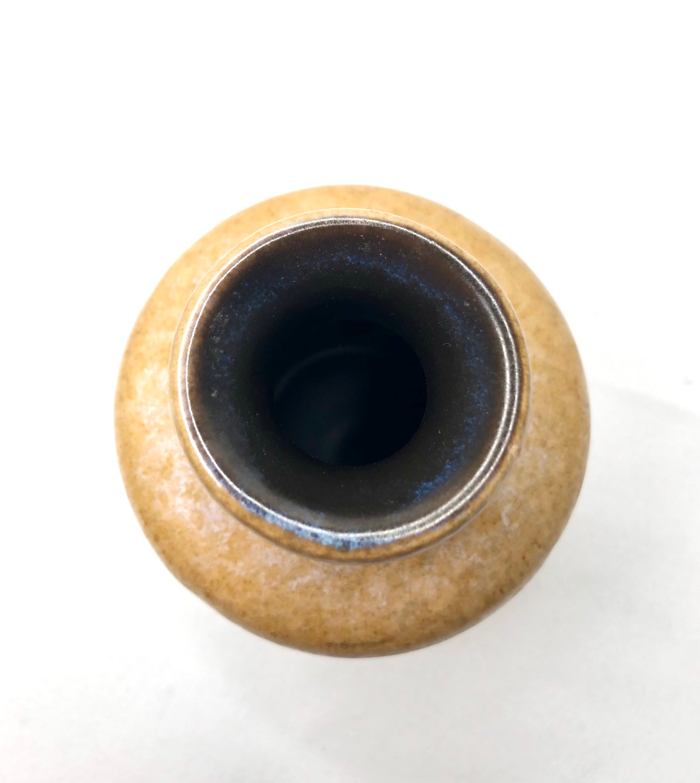 Mid-century German Haldensleben vase