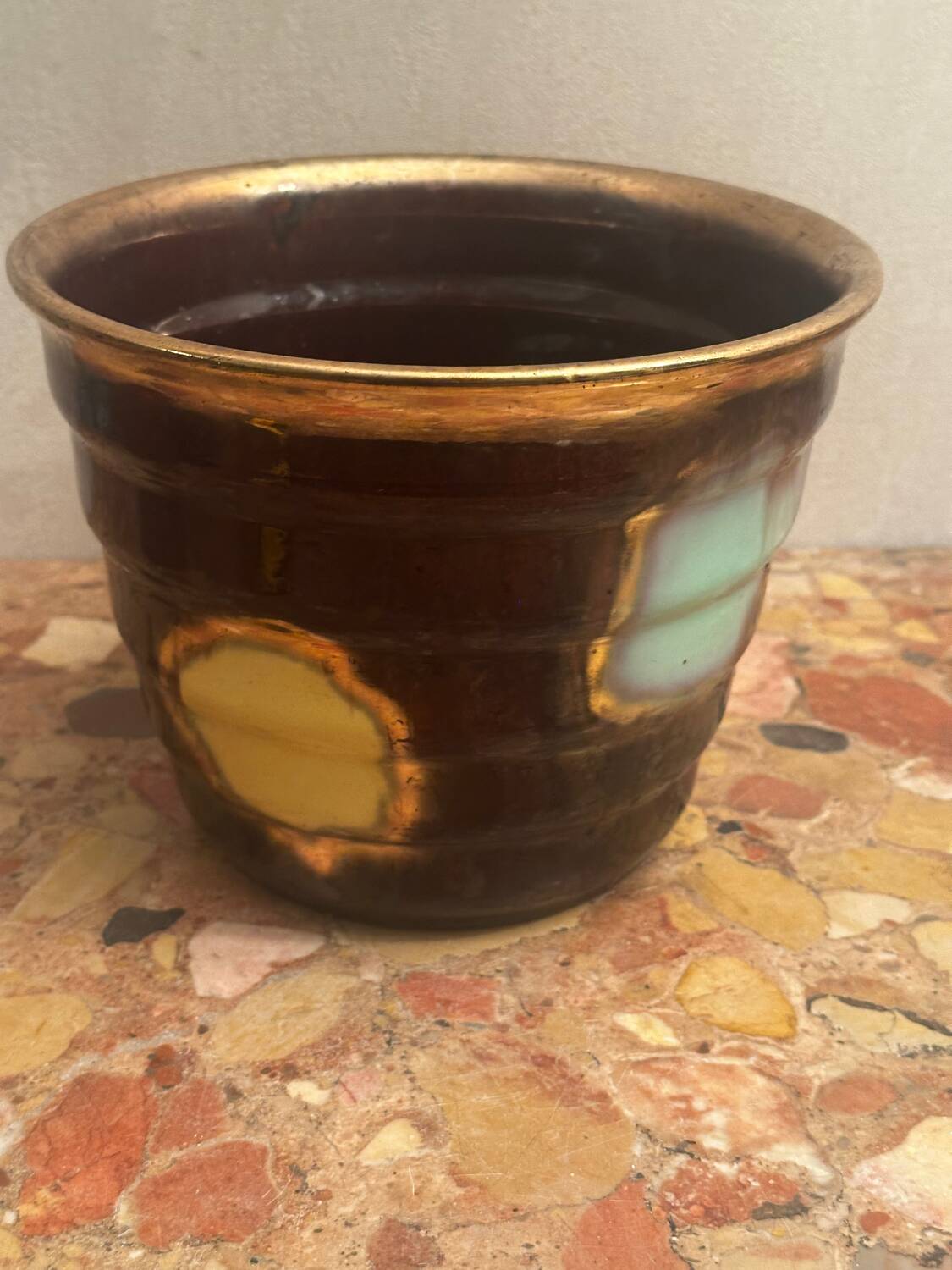 Vintage ribbed ceramic cache pot