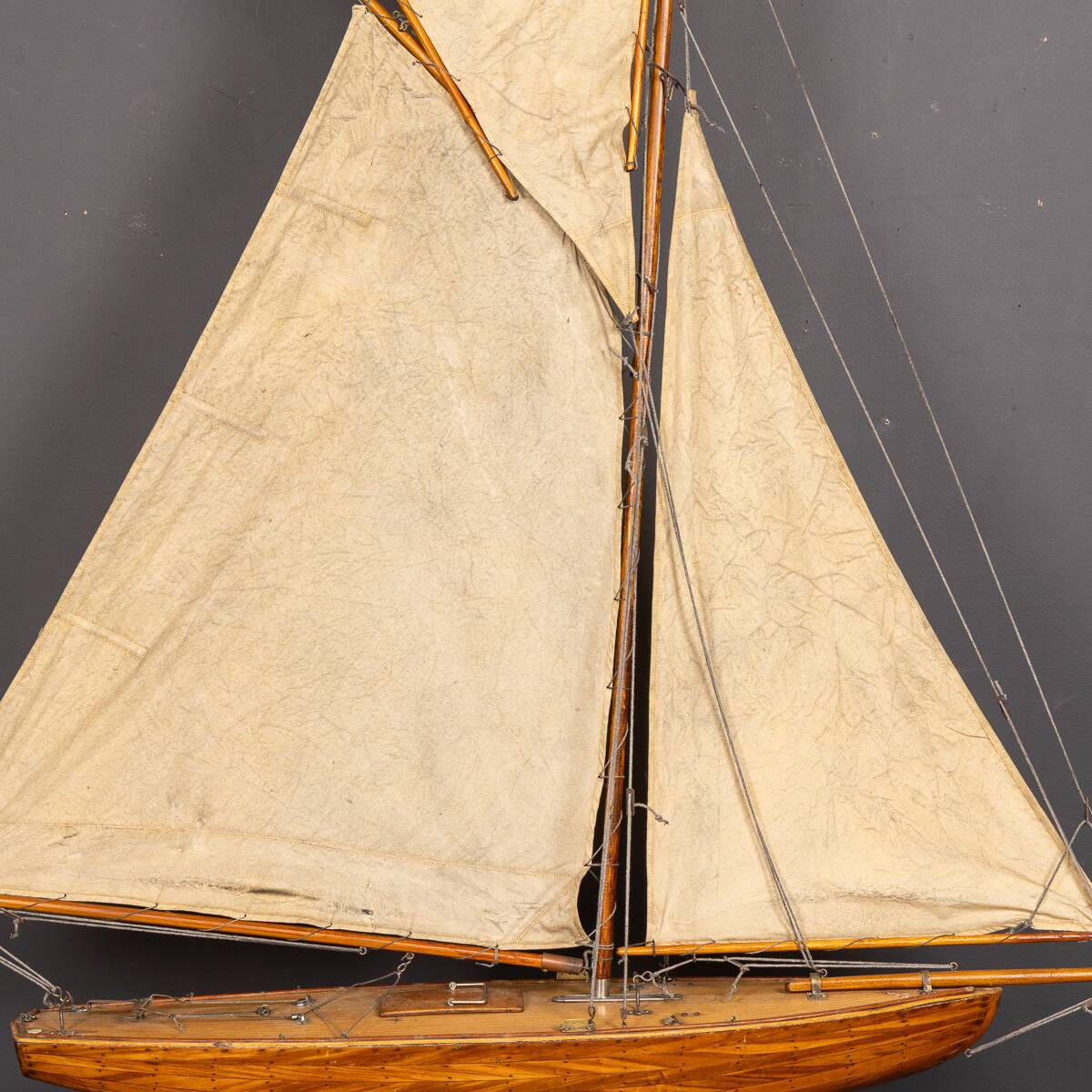 Vintage 20thC English Carved Hull Pond Yacht c.1930