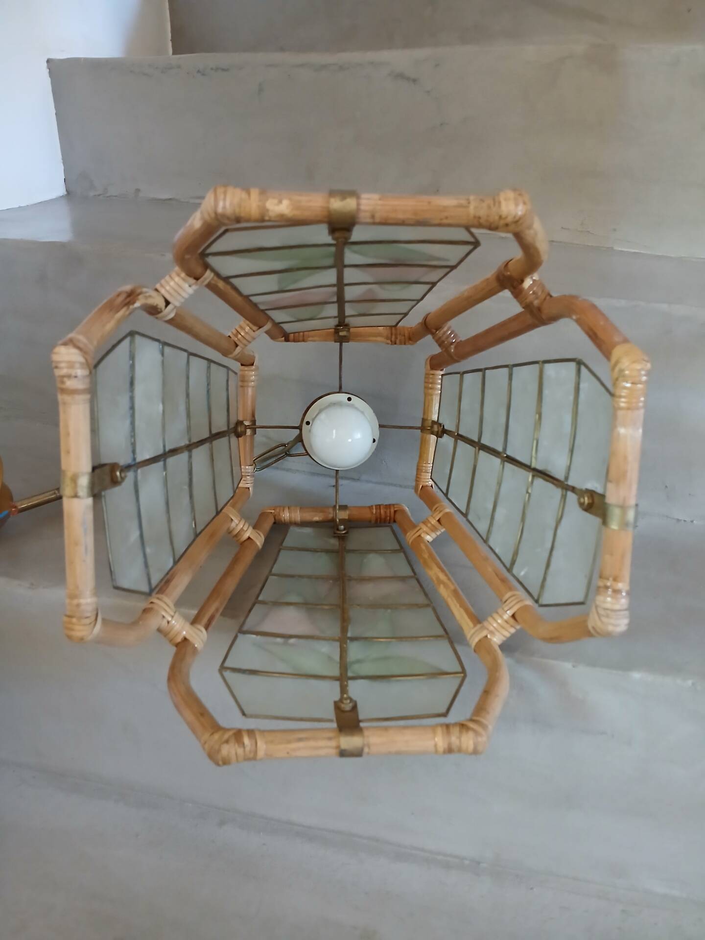 Suspension vintage rotin et nacre