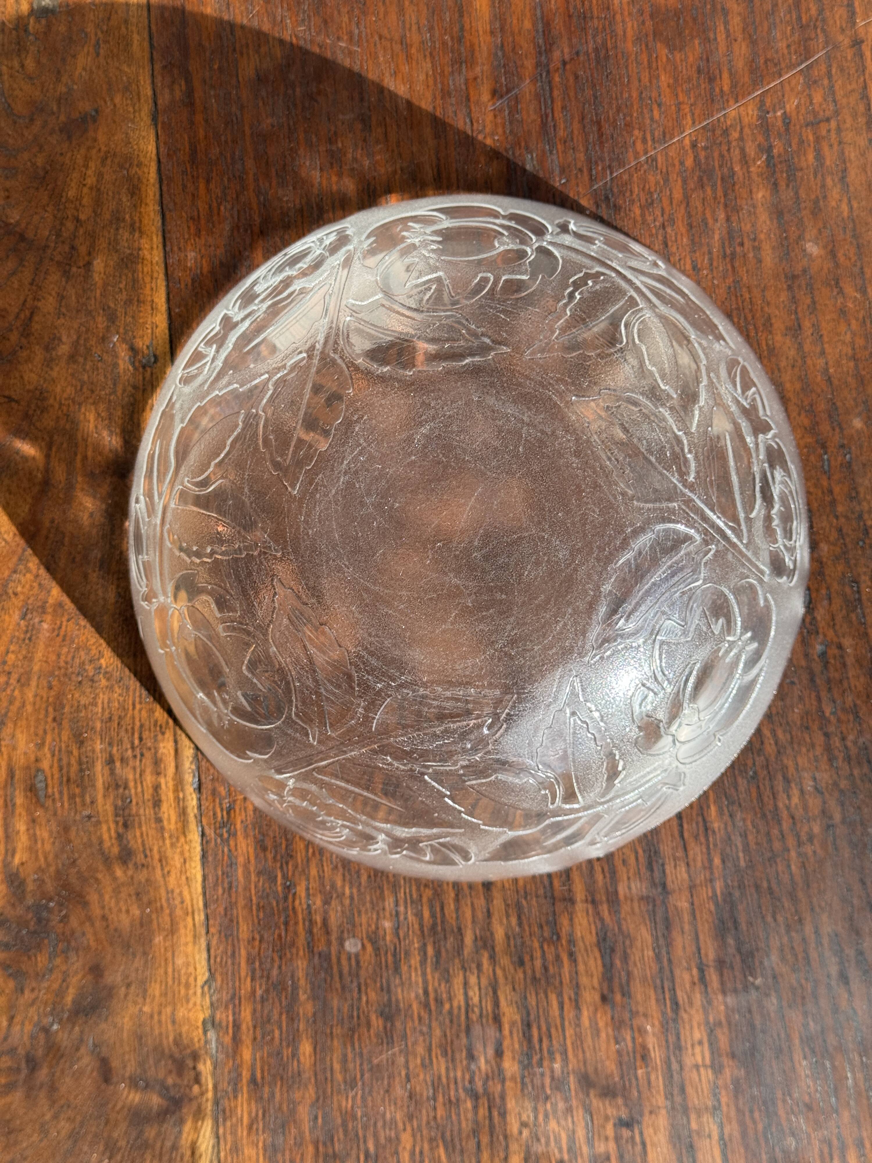 Vintage salad bowl with stylised rose pattern D23 H10