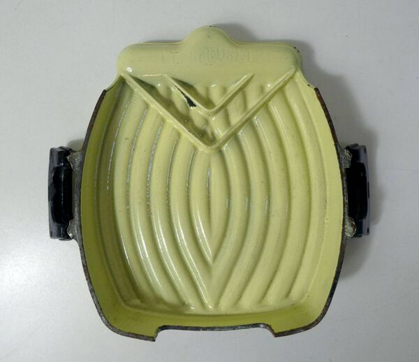 Tostador Le Creuset design Raymond Loewy