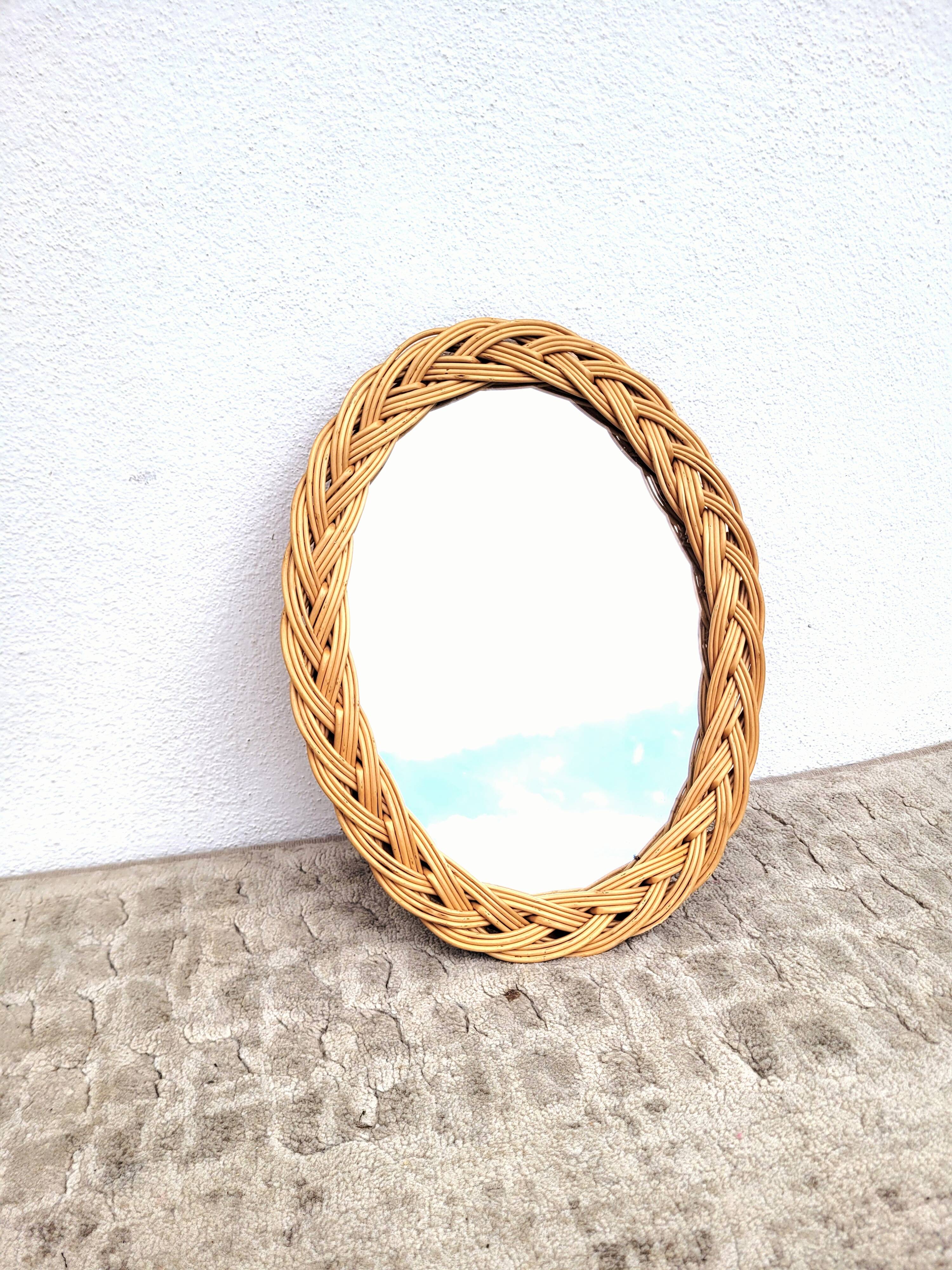 Small oval woven wicker mirror 23x30cm