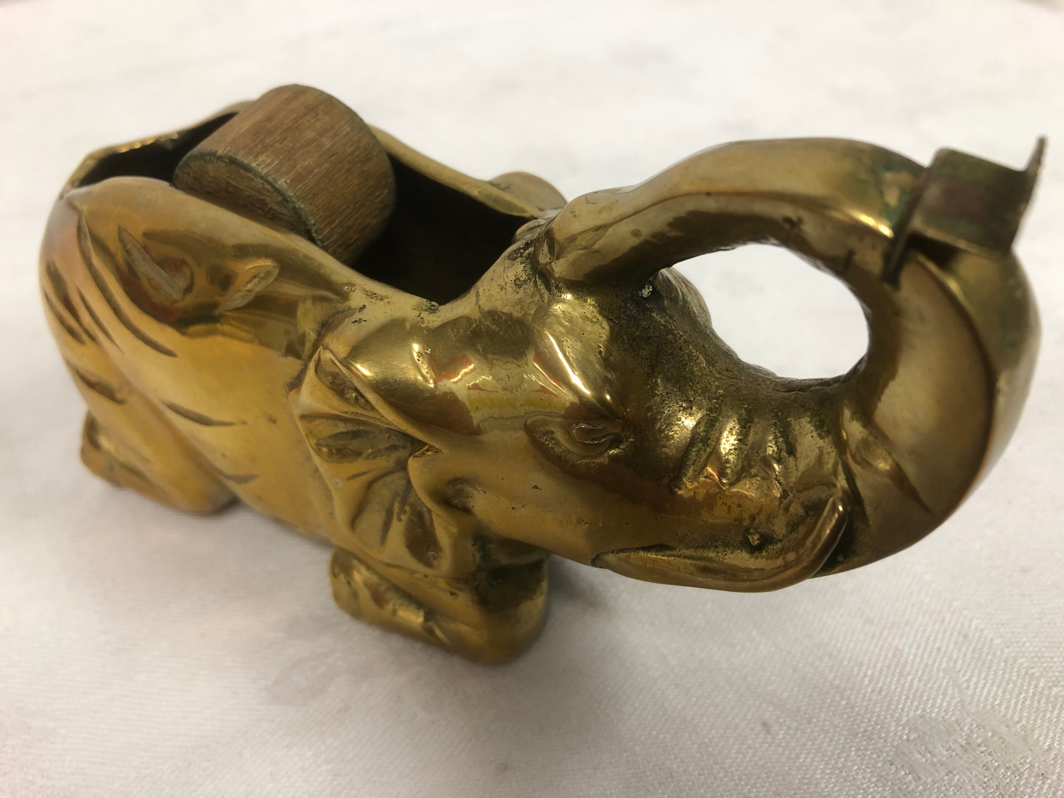 Elephant tape dispenser from the 70s