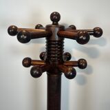 Portemanteau brutaliste en chêne sculpté de Charles Dudouyt