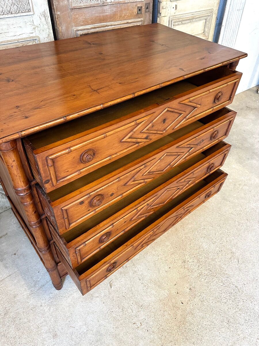 Commode style bambou en sapin époque 1900