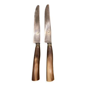 Box of 12 horn-handled knives