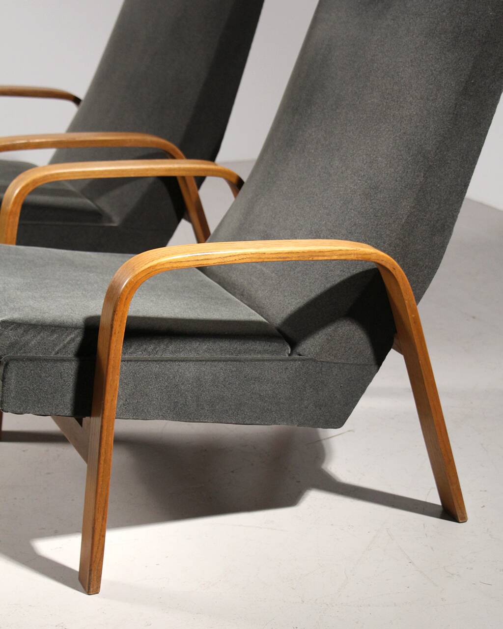 Paire de fauteuil Steiner ARP