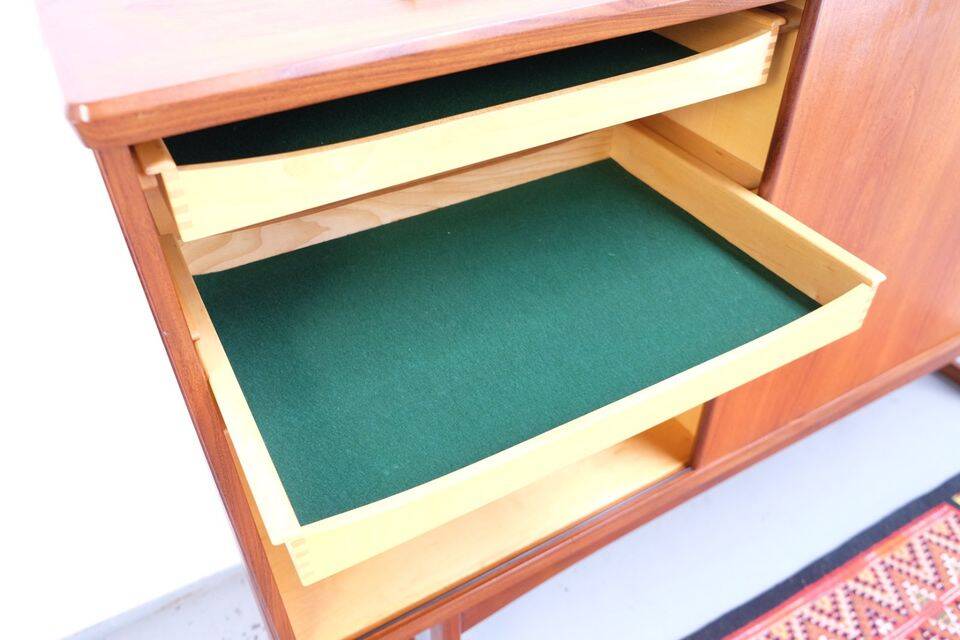 Teak high sideboard in vintage style from the 60s-70s, Vamo style, 60s-70s.