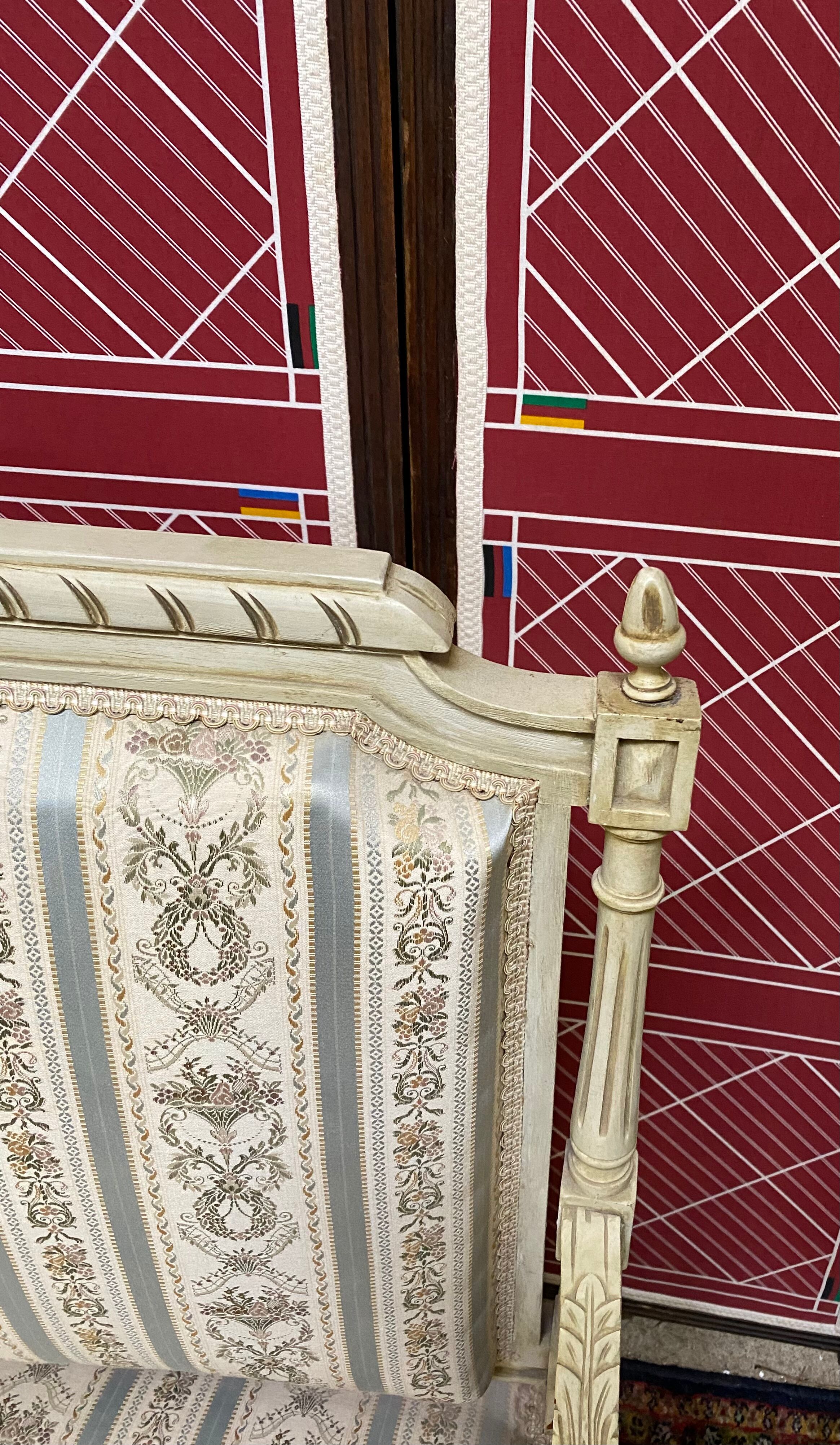 Louis XVI style bench carved with original fabrics and silks