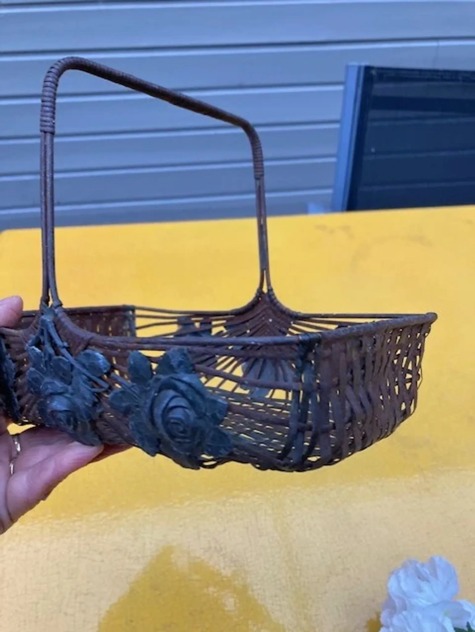 Metal basket in Art Deco style
