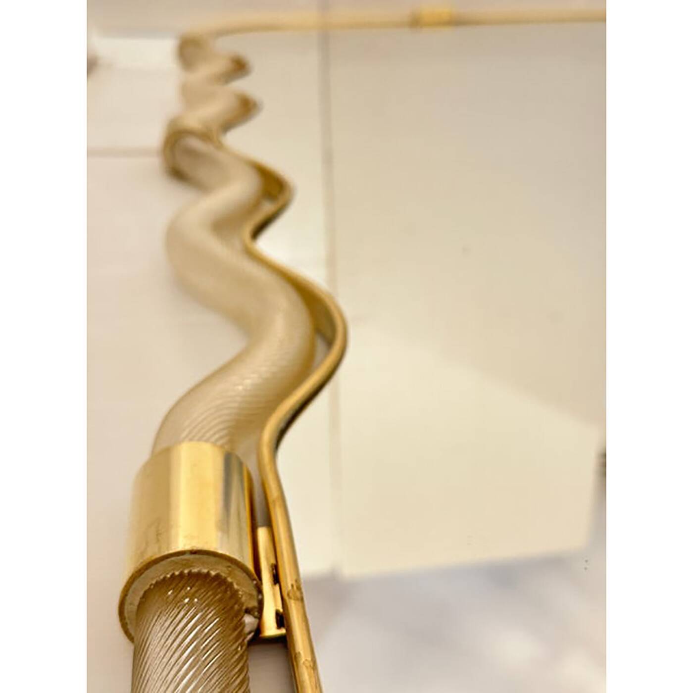 Wave Mirror in Gold "Torchon" Torciglione Glass Design