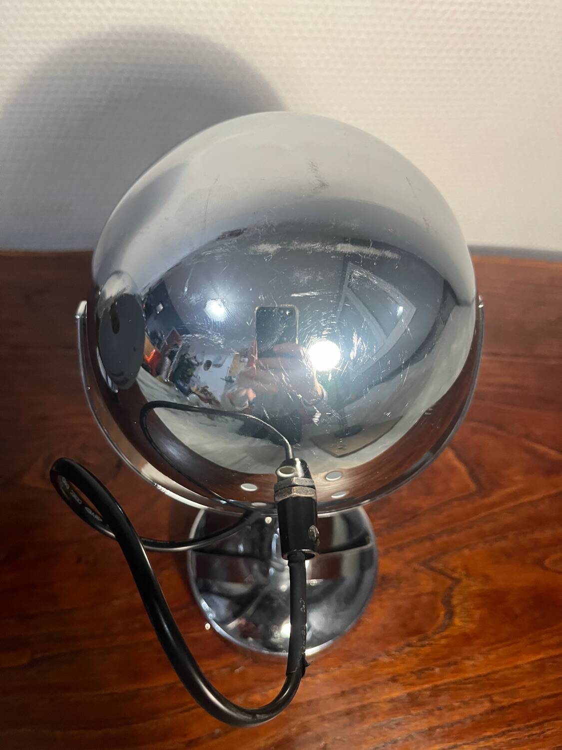 Space age globe spirit spotlight duo