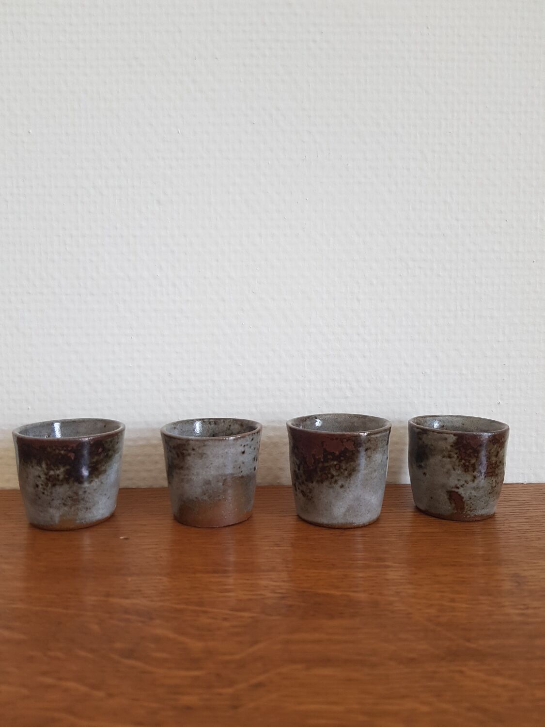 Set of 4 ceramic shells