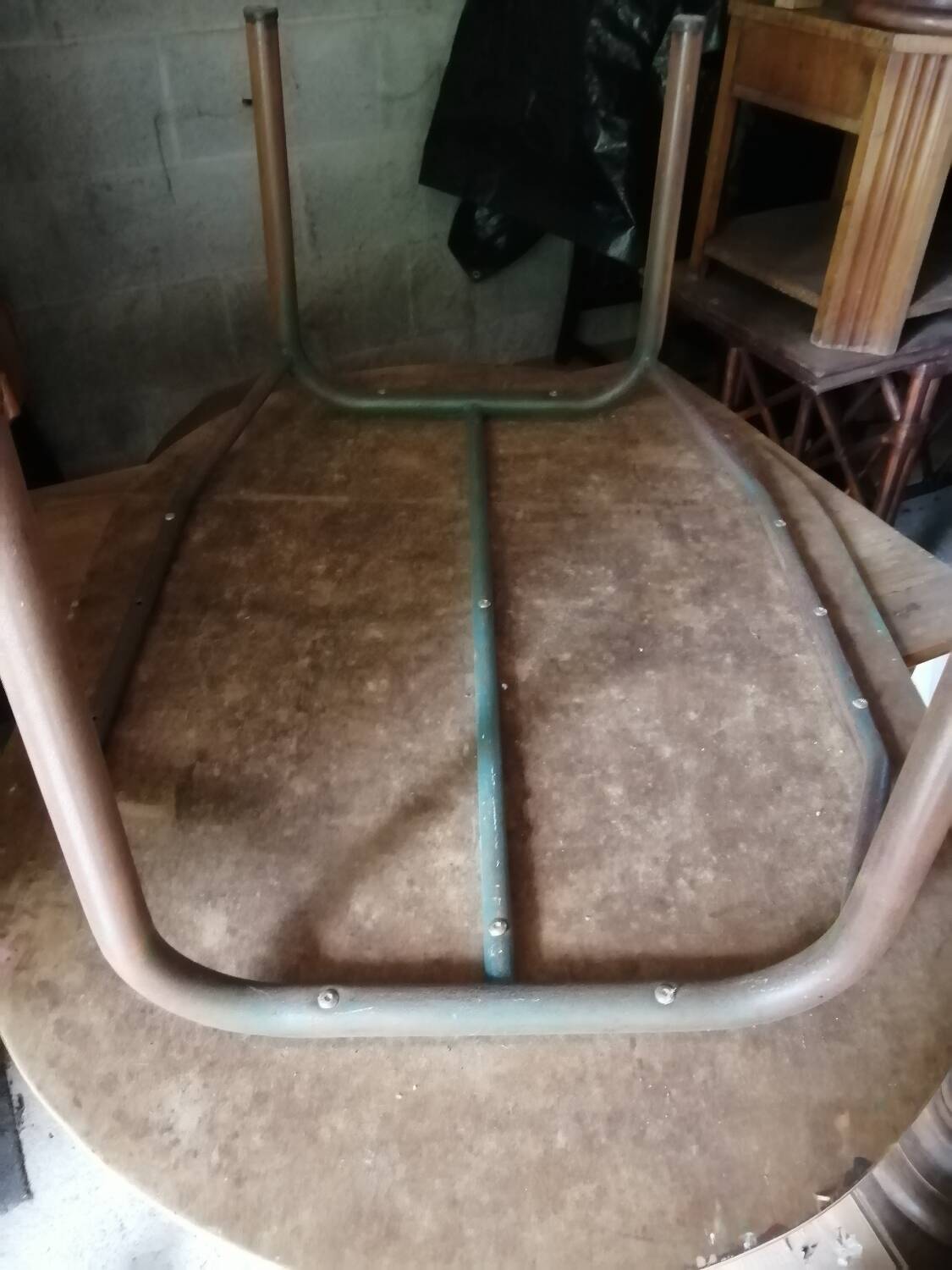 Oval nursery school table