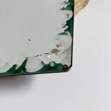 Miroir ancien ciselé en biseau