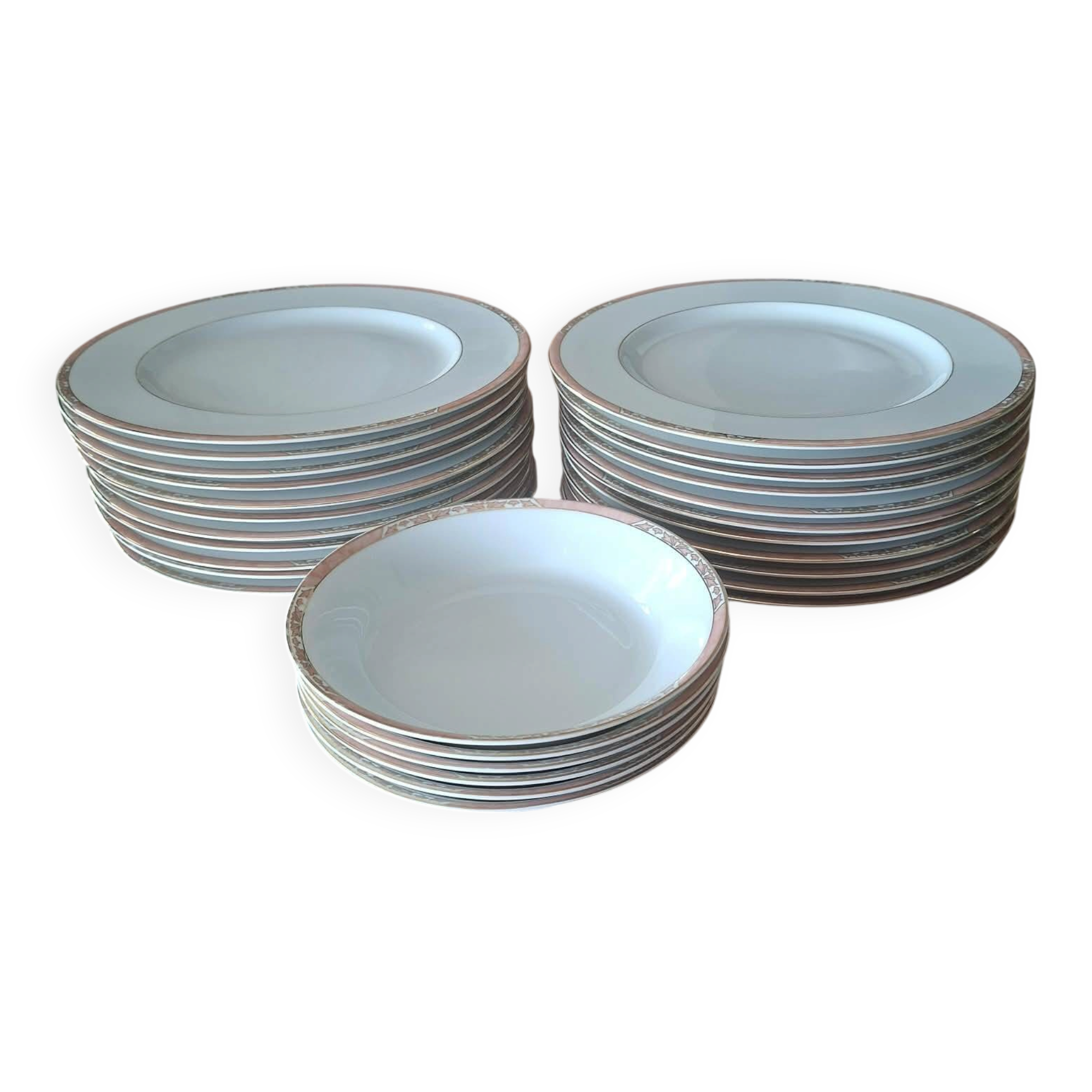 Service of 22 flat plates and 6 deep plates "Auray" - Philippe Deshoulières