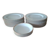 Service of 22 flat plates and 6 deep plates "Auray" - Philippe Deshoulières