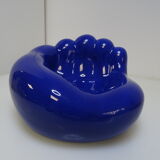 Hand empty vintage ceramic pocket